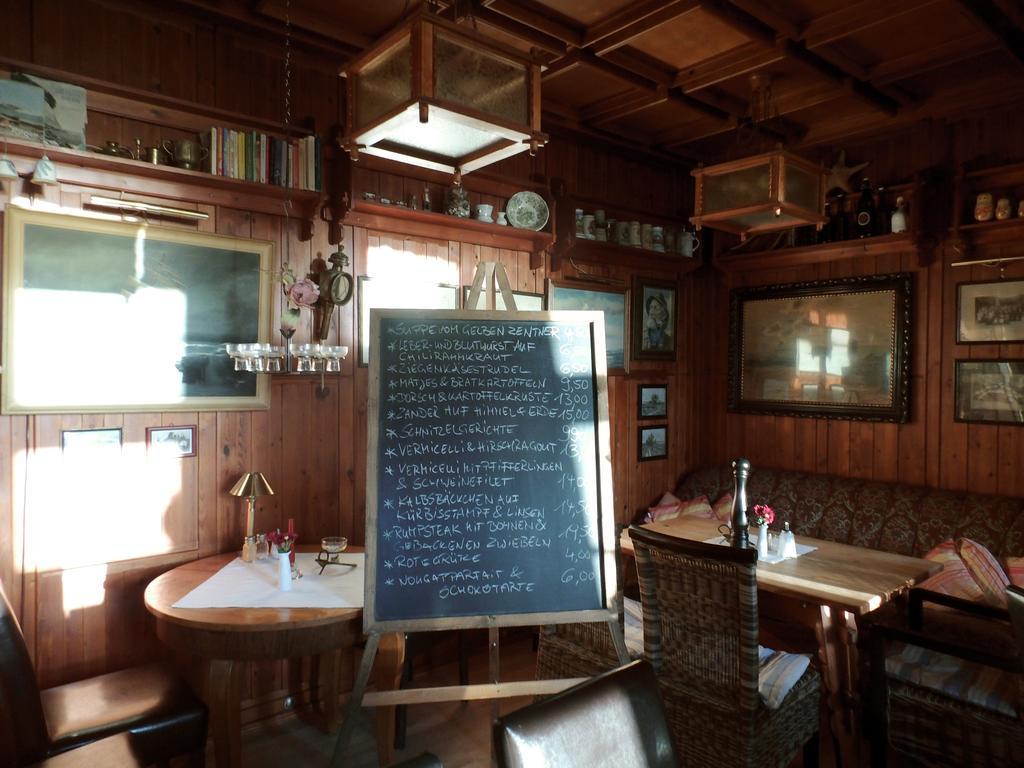 Pension & Restaurant "Alte Schule" Kluis Dış mekan fotoğraf
