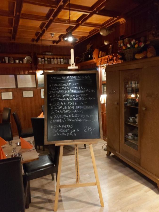 Pension & Restaurant "Alte Schule" Kluis Dış mekan fotoğraf