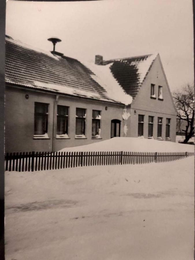 Pension & Restaurant "Alte Schule" Kluis Dış mekan fotoğraf